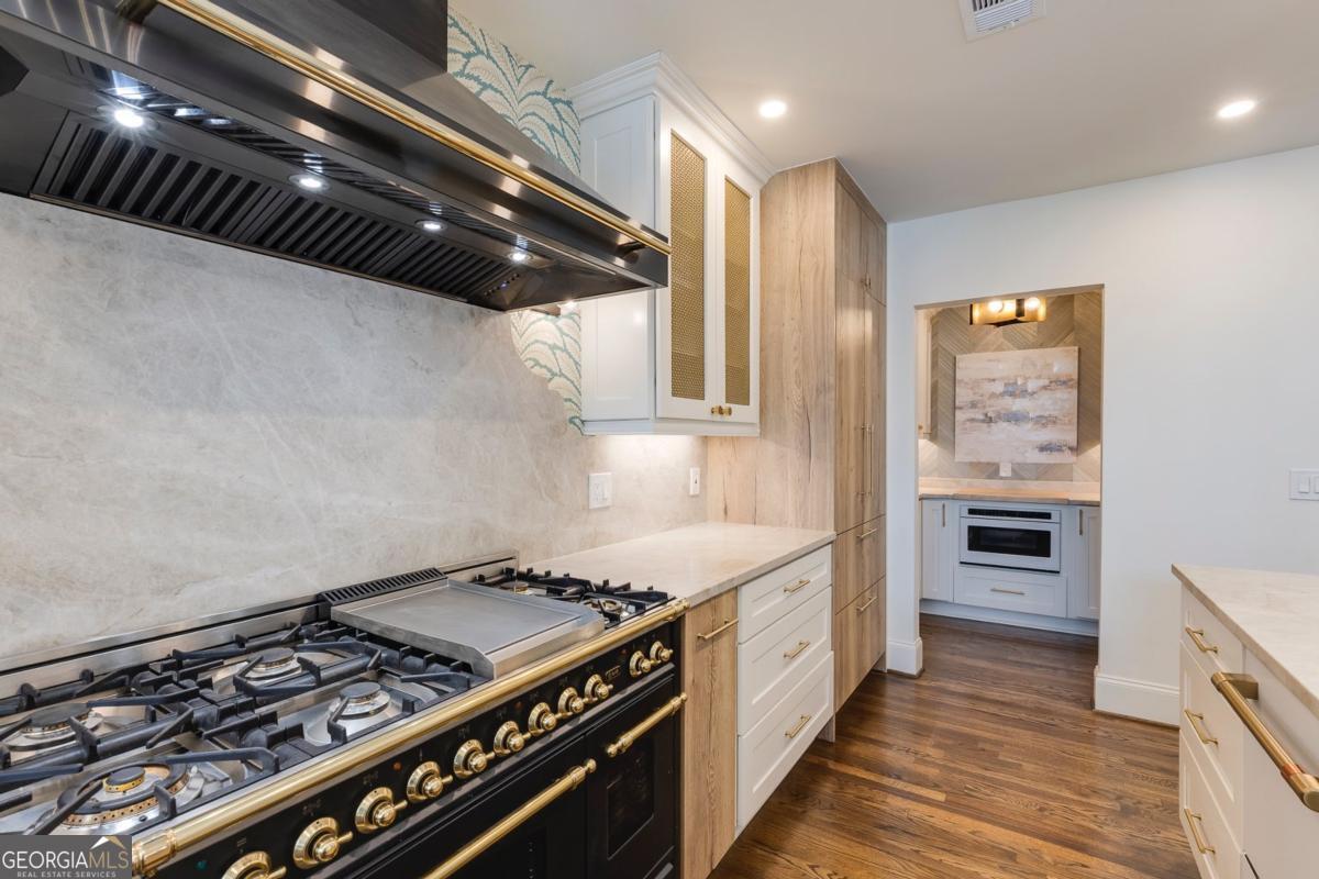 120 Summerour Vale