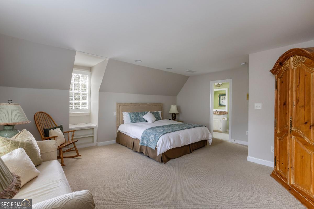 3866 Turnberry Court