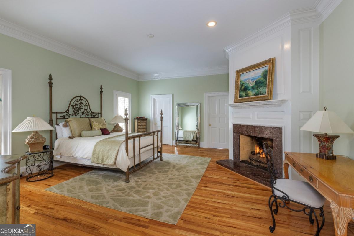 3866 Turnberry Court