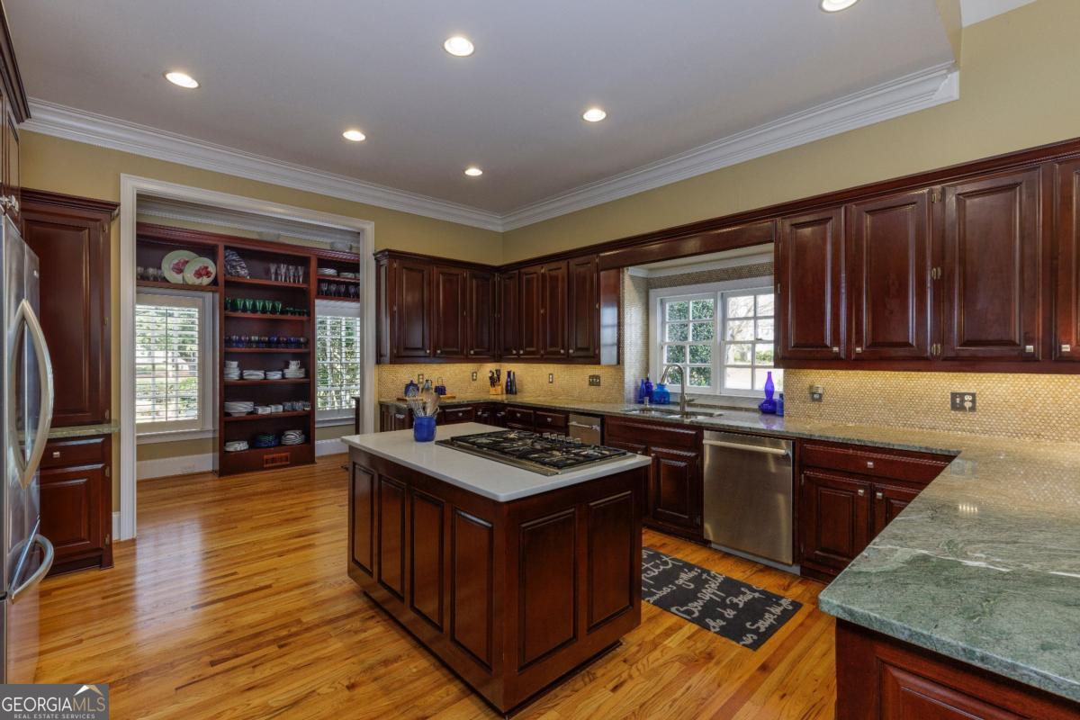 3866 Turnberry Court