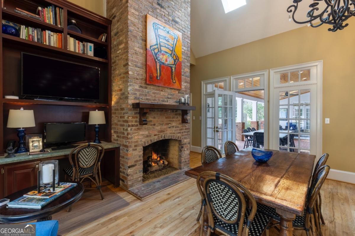 3866 Turnberry Court