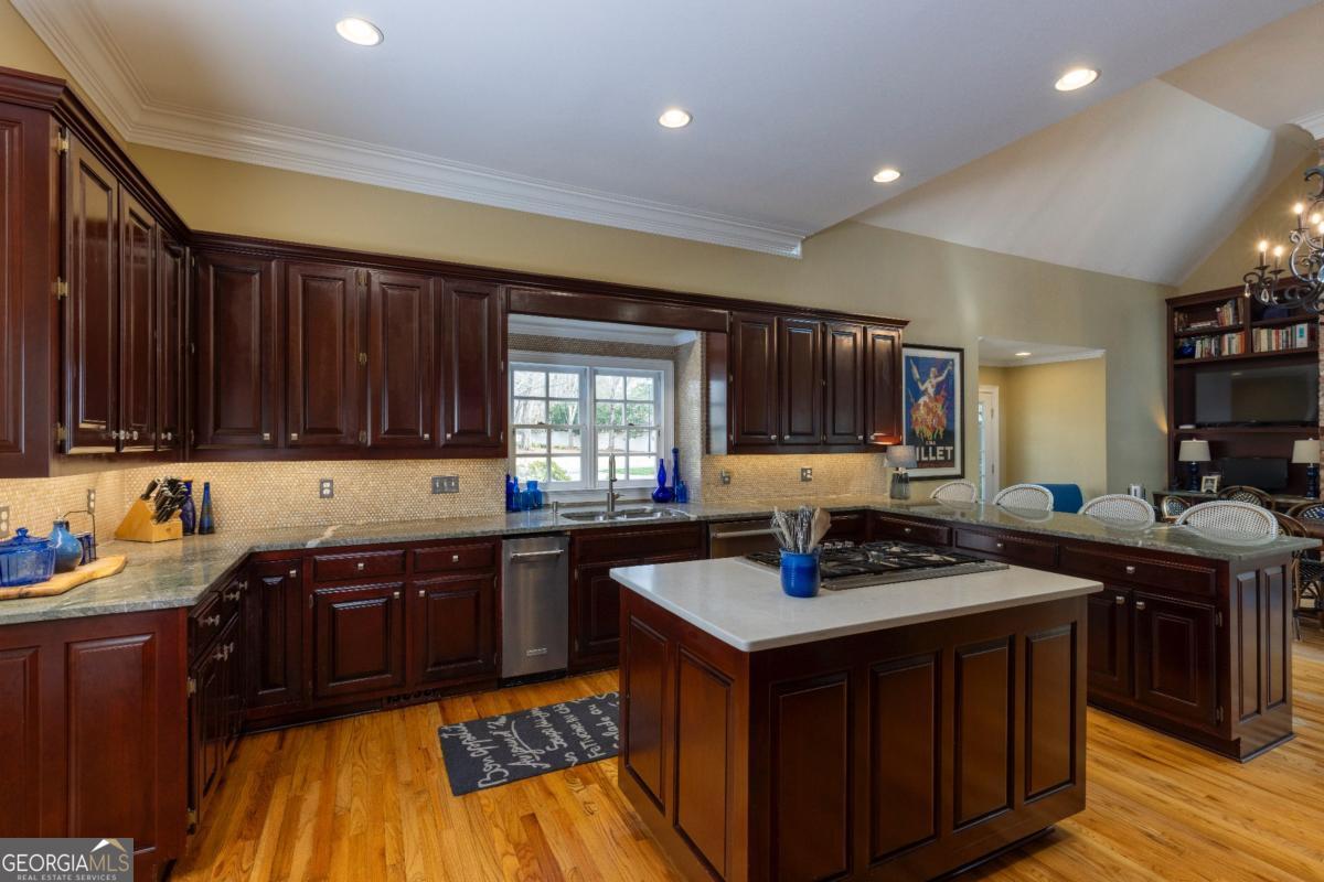 3866 Turnberry Court