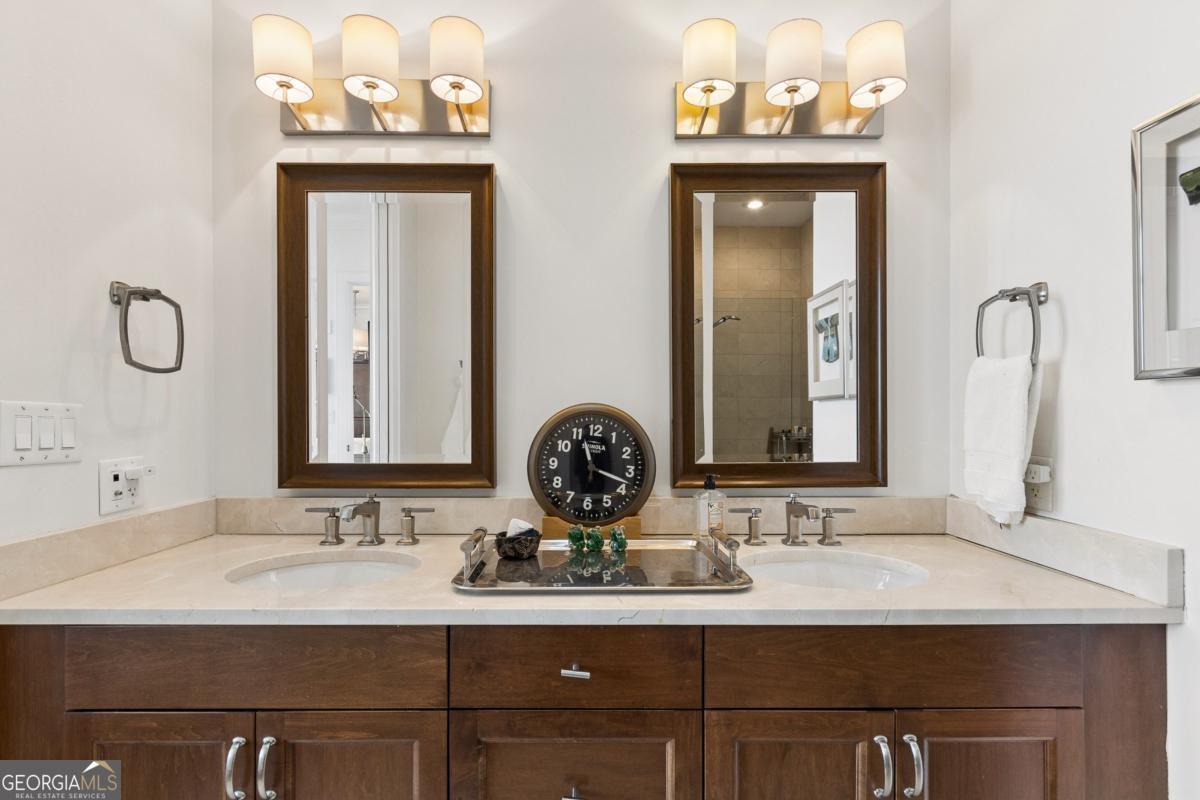 3630 Peachtree Road NE # 1809