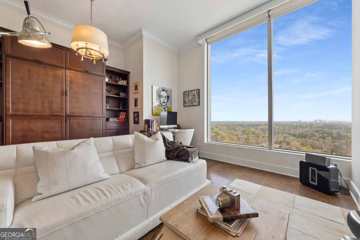 3630 Peachtree Road NE # 1809