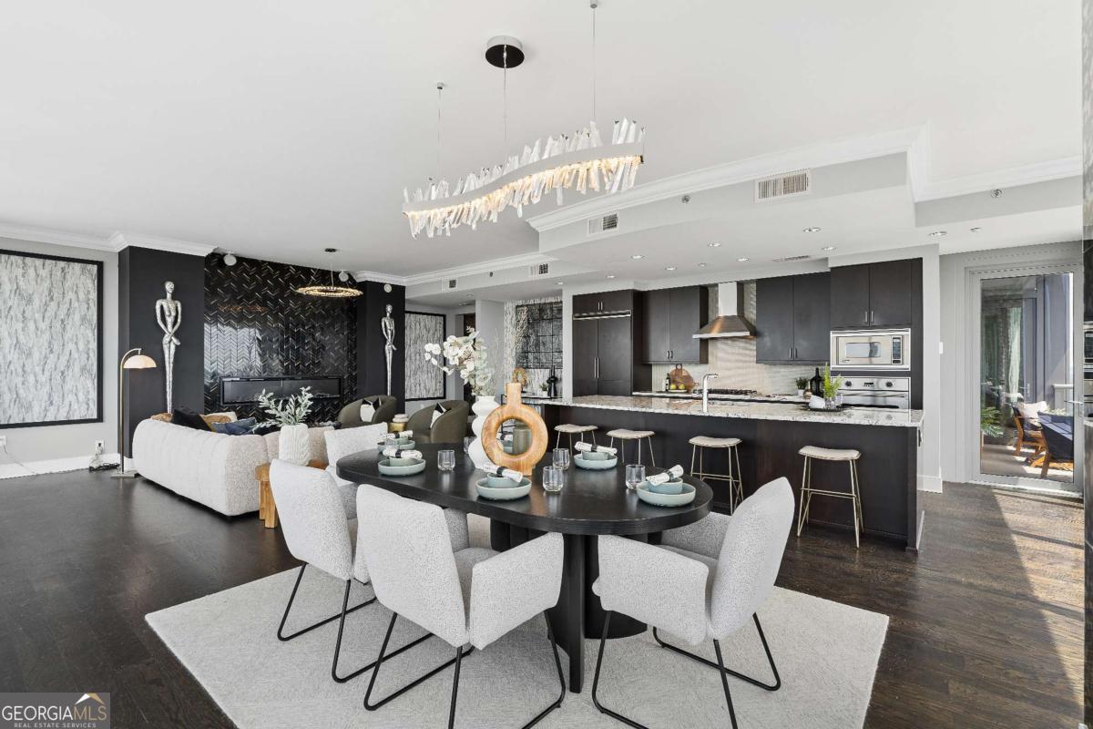 3630 Peachtree Road NE # 2404