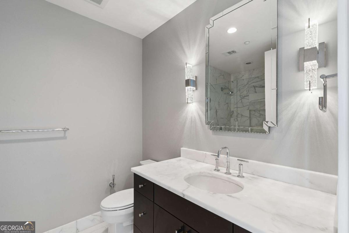 3630 Peachtree Road NE # 2404