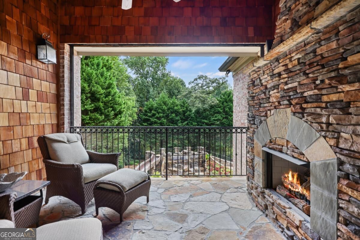 2915 Manor Bridge Drive