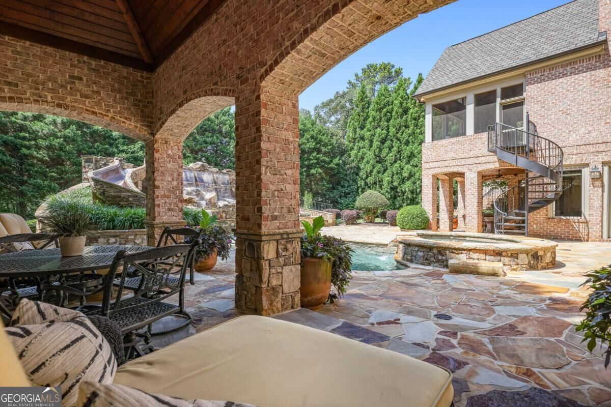 2915 Manor Bridge Drive