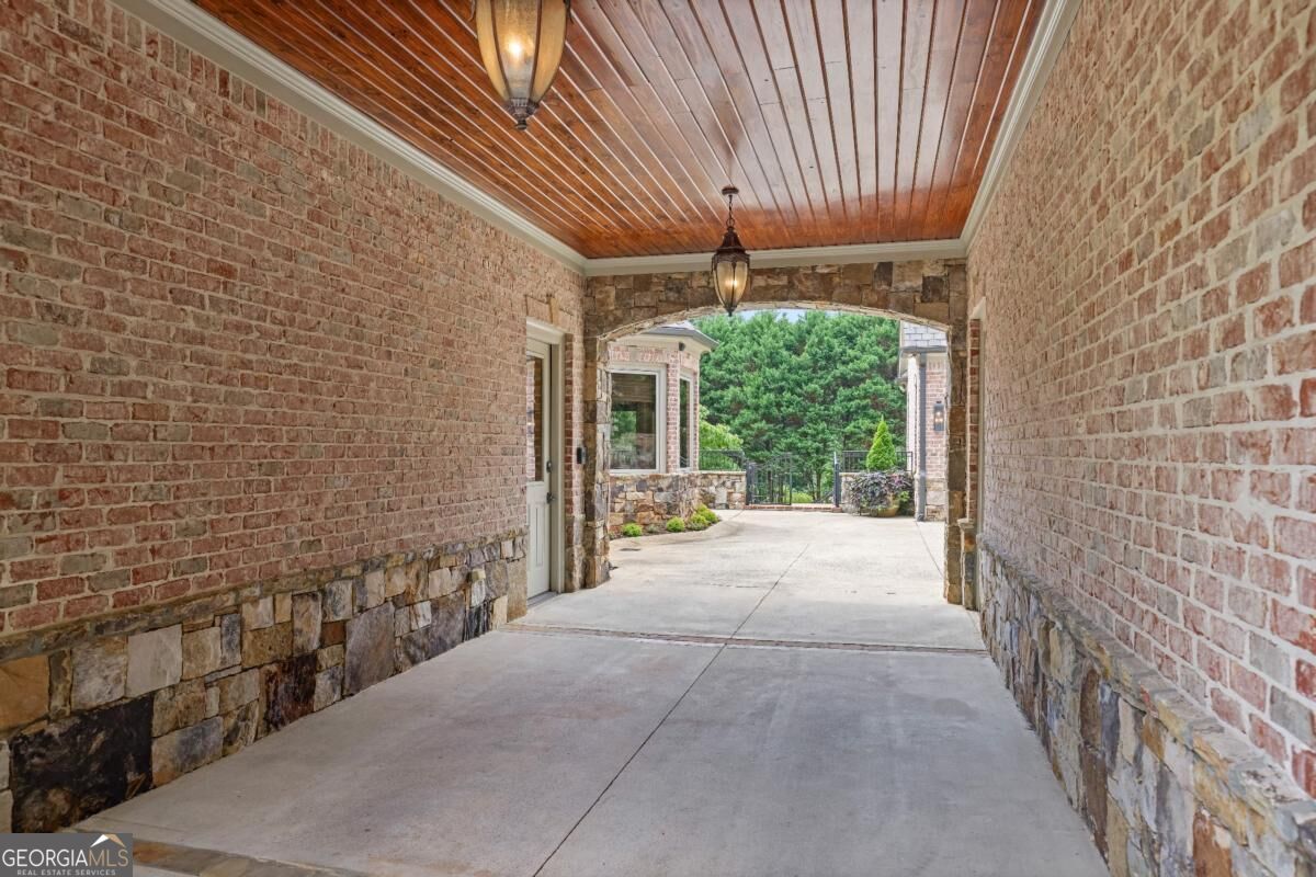 2915 Manor Bridge Drive
