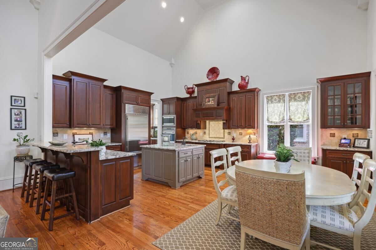 4238 Westriver Park