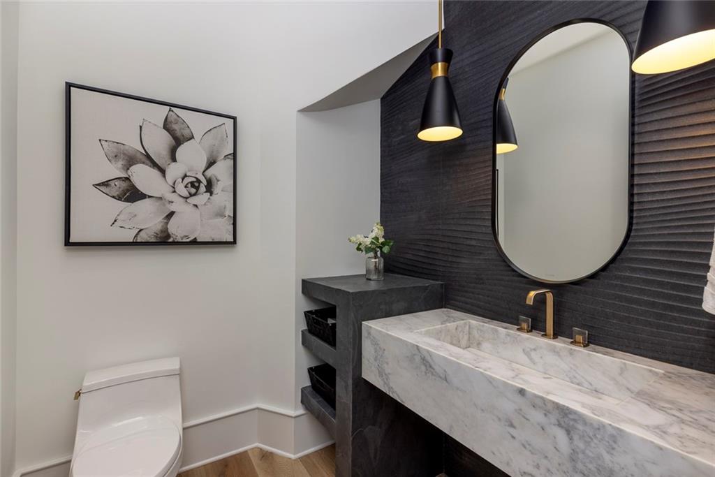 170 Autry Trail