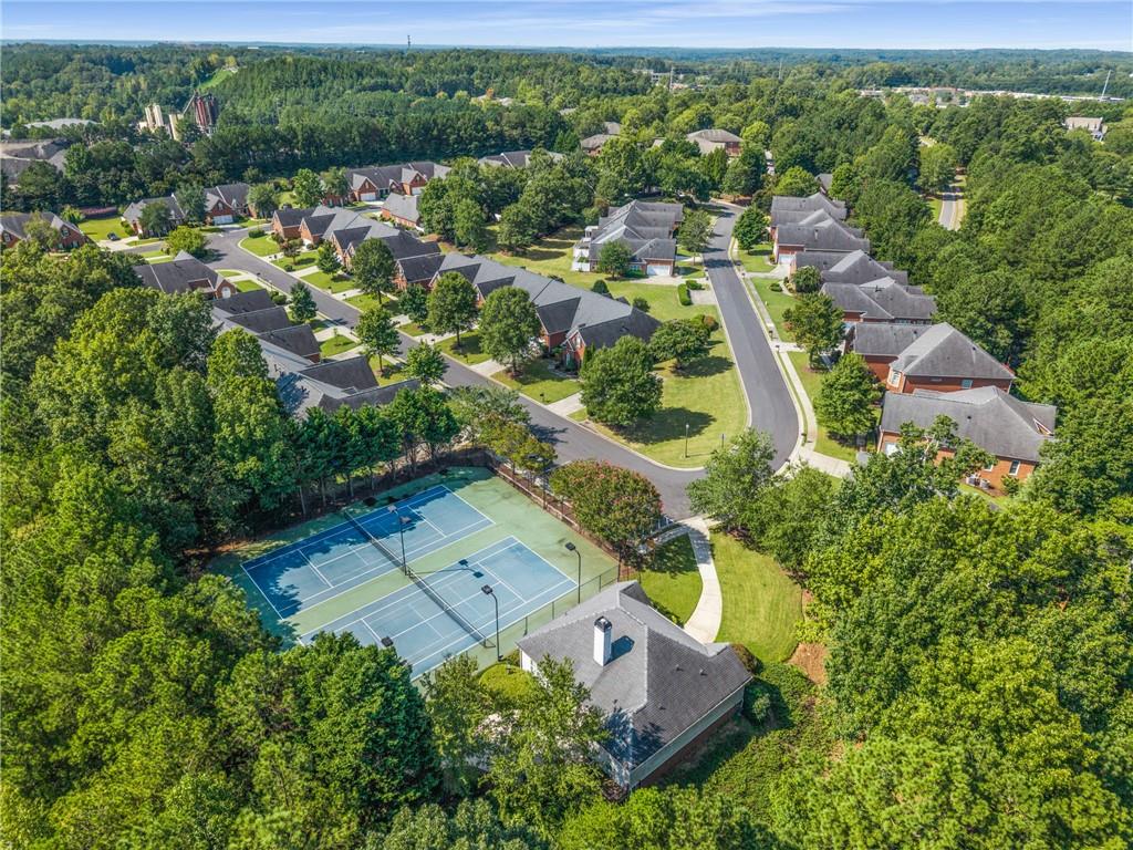 5575 Villa Lake Court