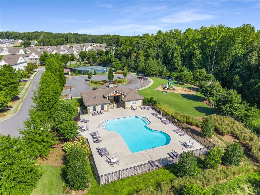 520 Walden Glen Lane