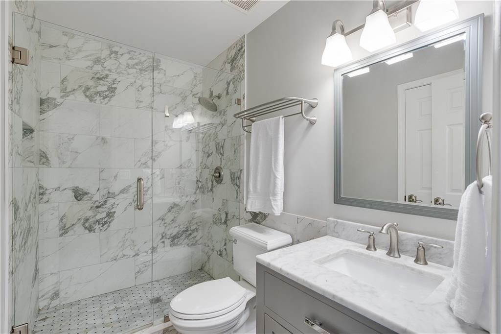 5470 Linger Longer Road