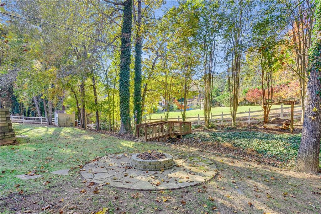 5470 Linger Longer Road