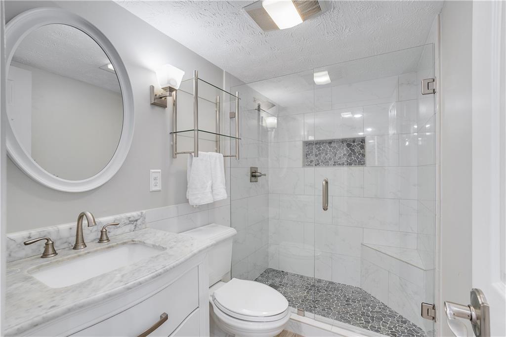 5470 Linger Longer Road