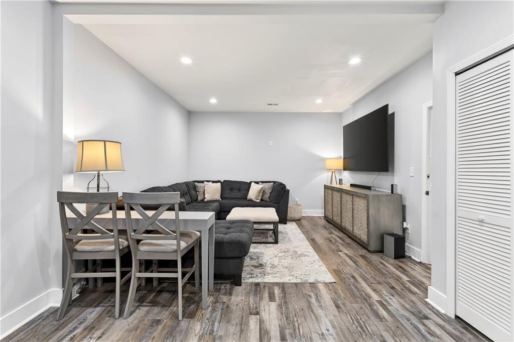 325 Saddle Creek Circle