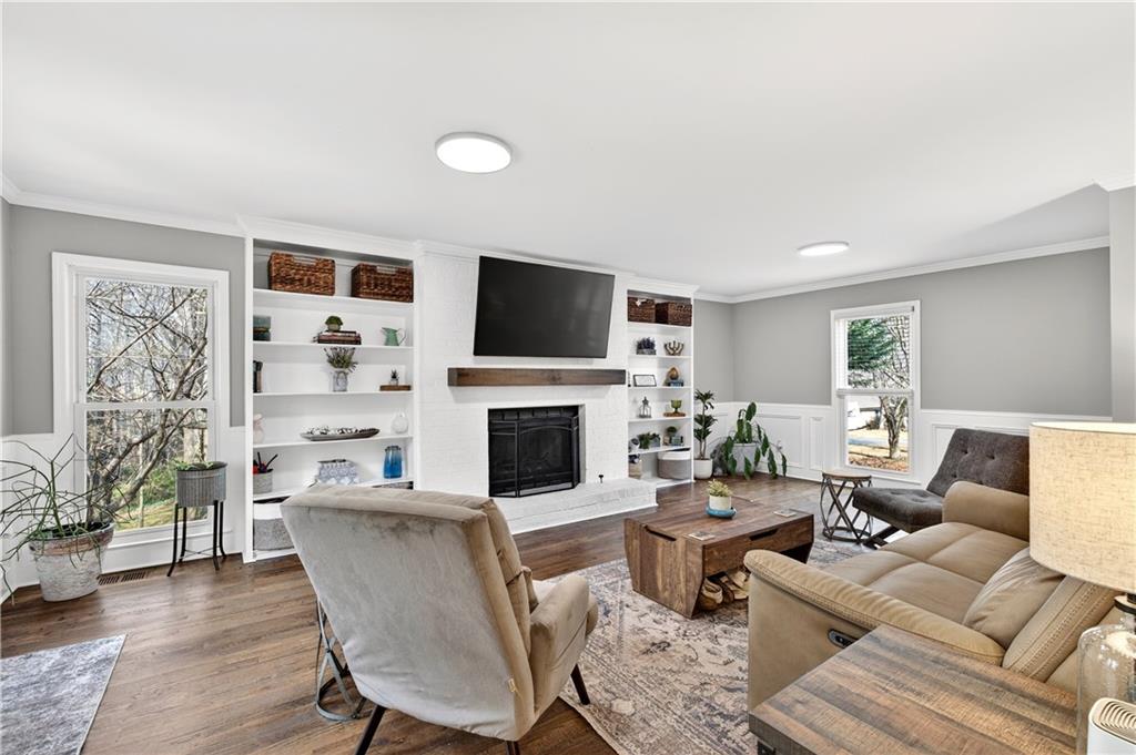 325 Saddle Creek Circle