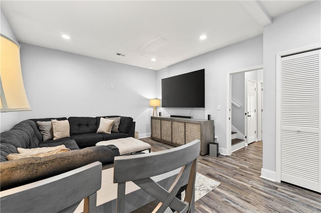 325 Saddle Creek Circle