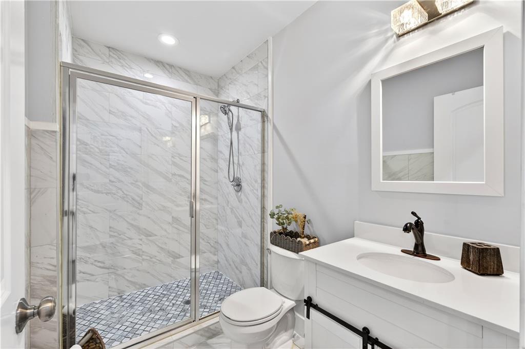 325 Saddle Creek Circle