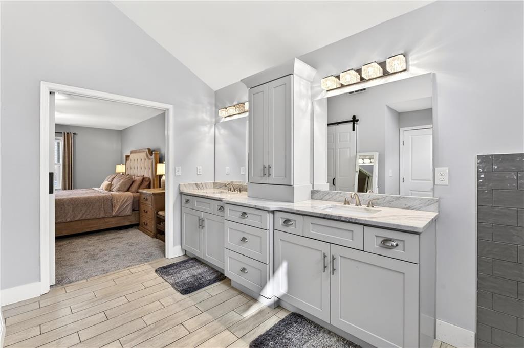 325 Saddle Creek Circle