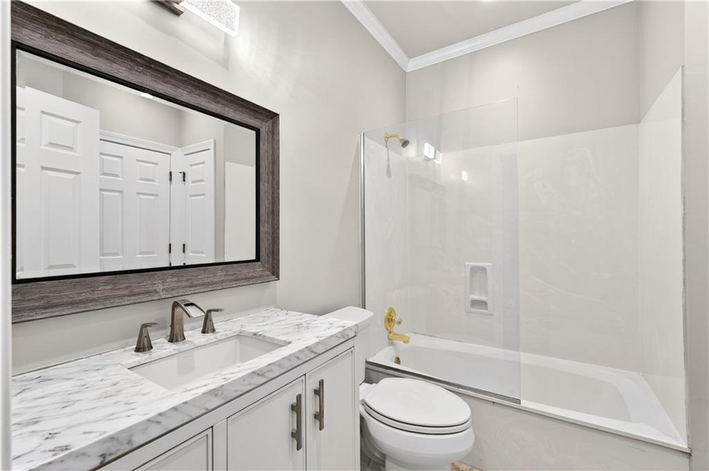 250 Haydens Walk Court