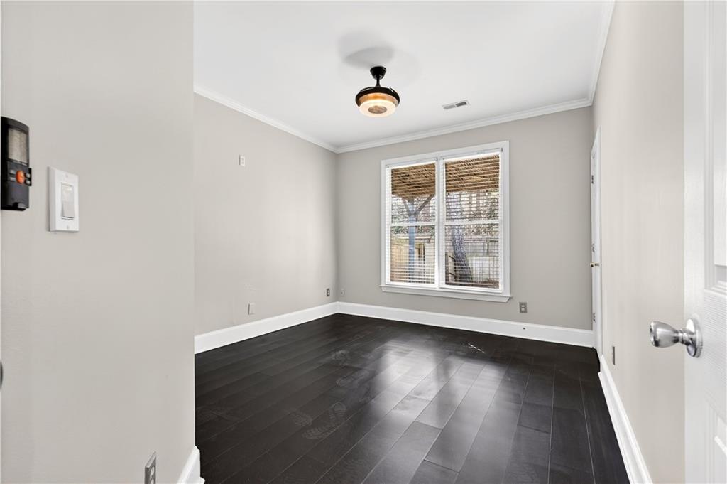 250 Haydens Walk Court