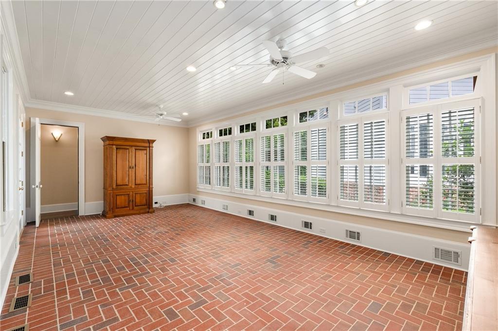 3786 Turnberry Court