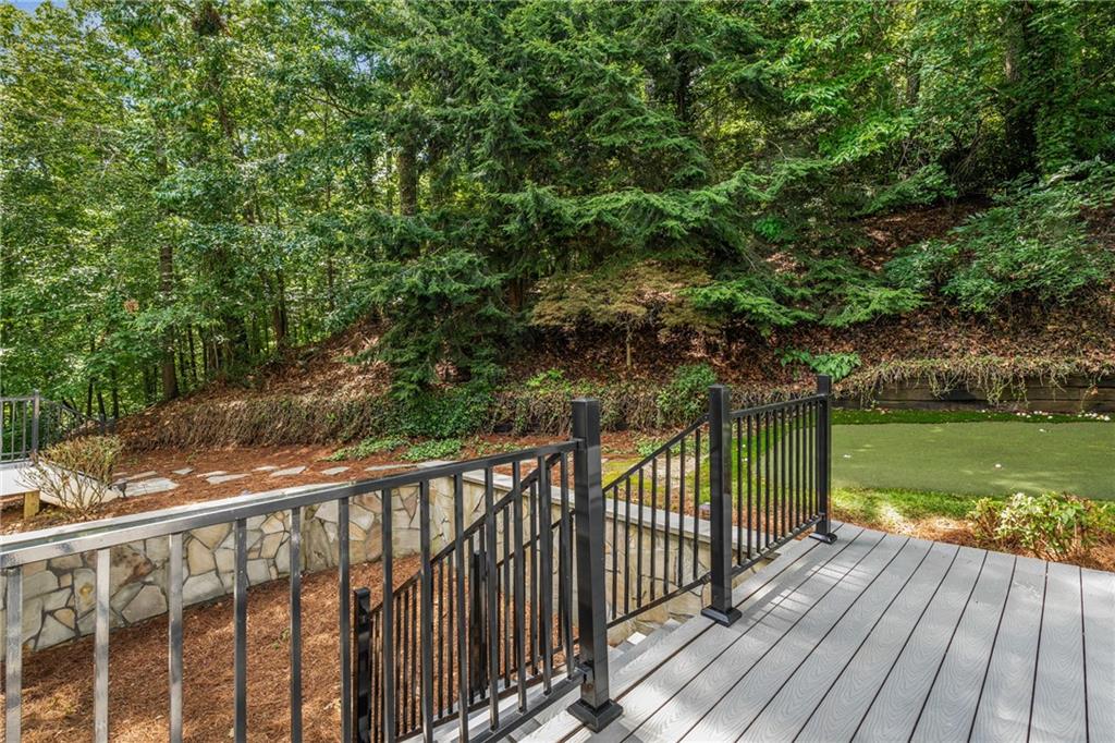 9035 River Run