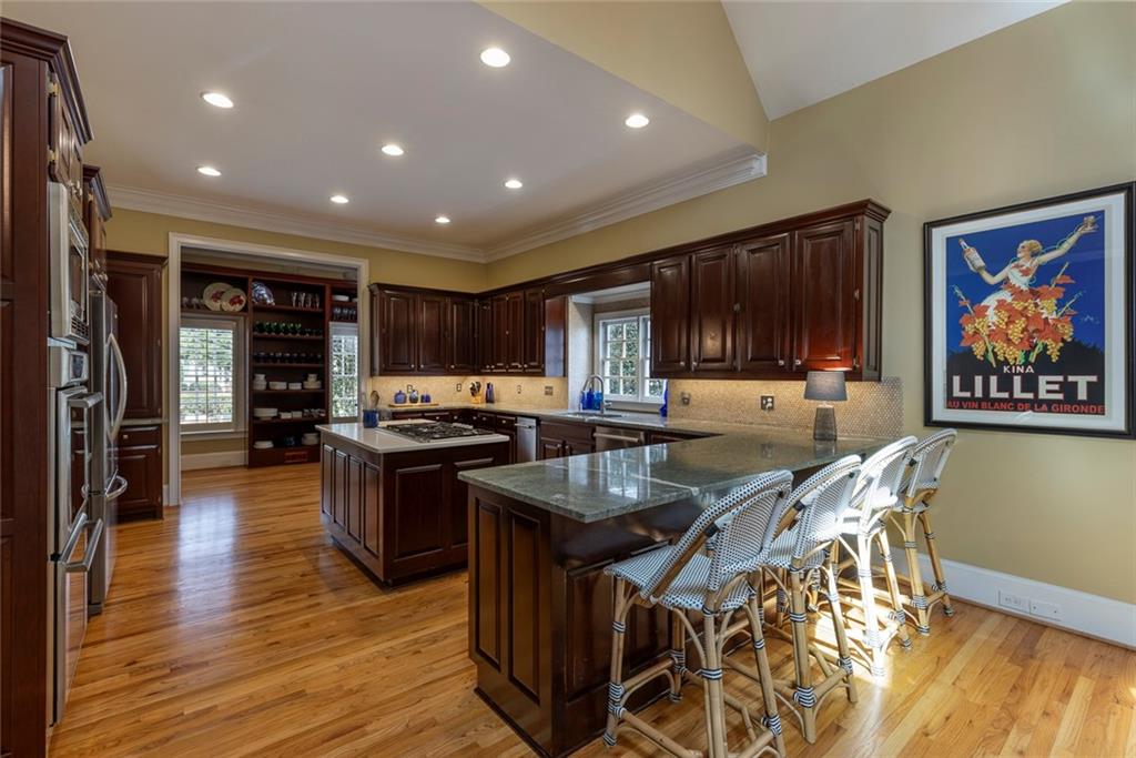 3866 Turnberry Court