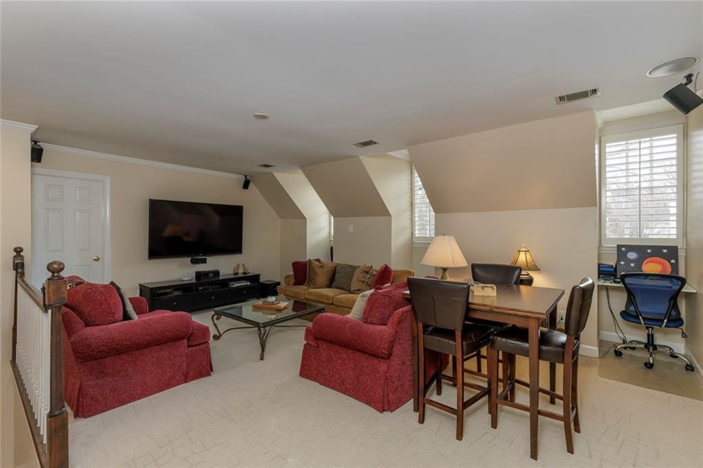 3866 Turnberry Court