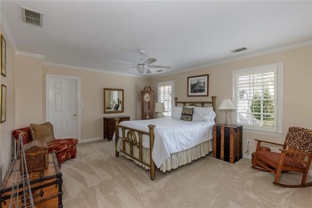 3866 Turnberry Court