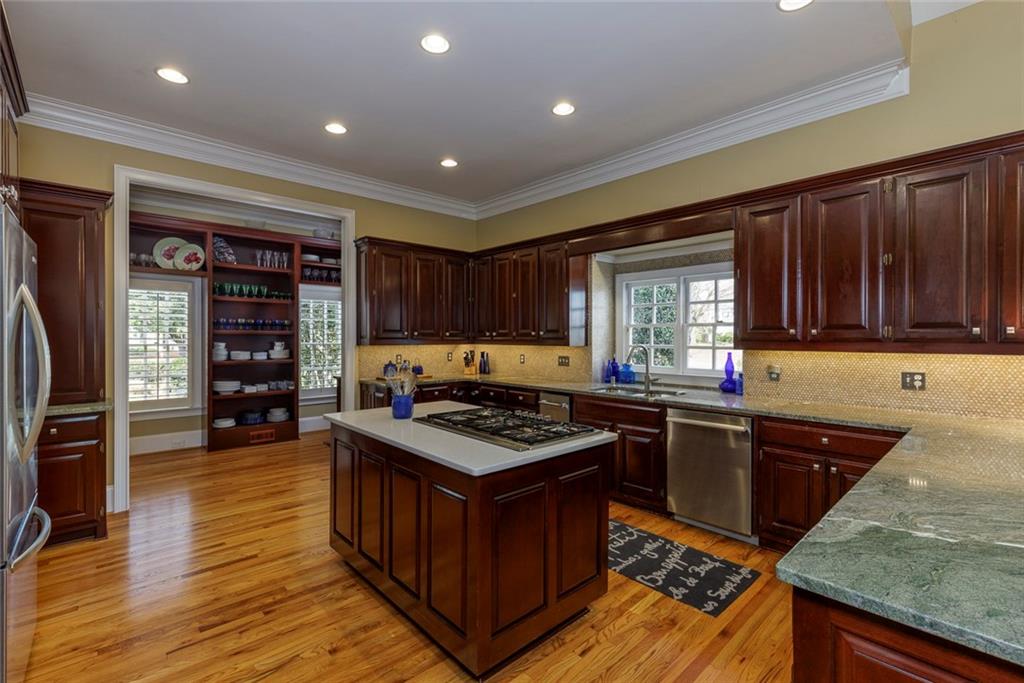 3866 Turnberry Court