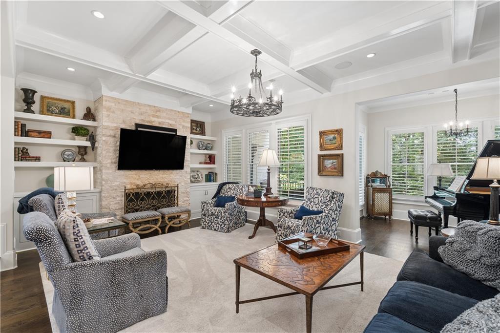 215 Marjean Way