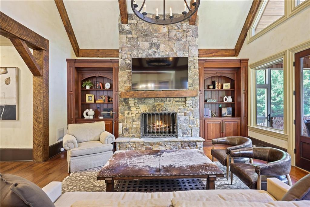 2915 Manor Bridge Drive