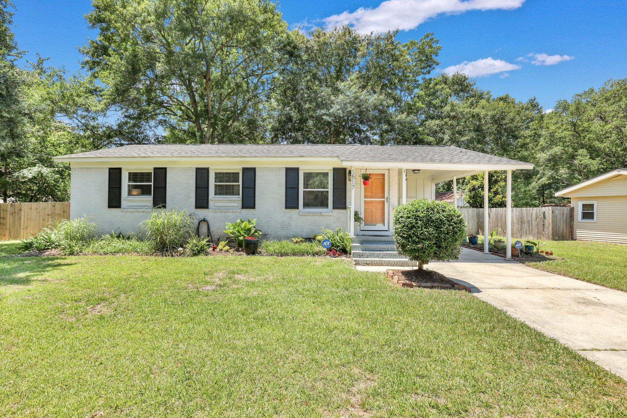 1517 Westridge Circle