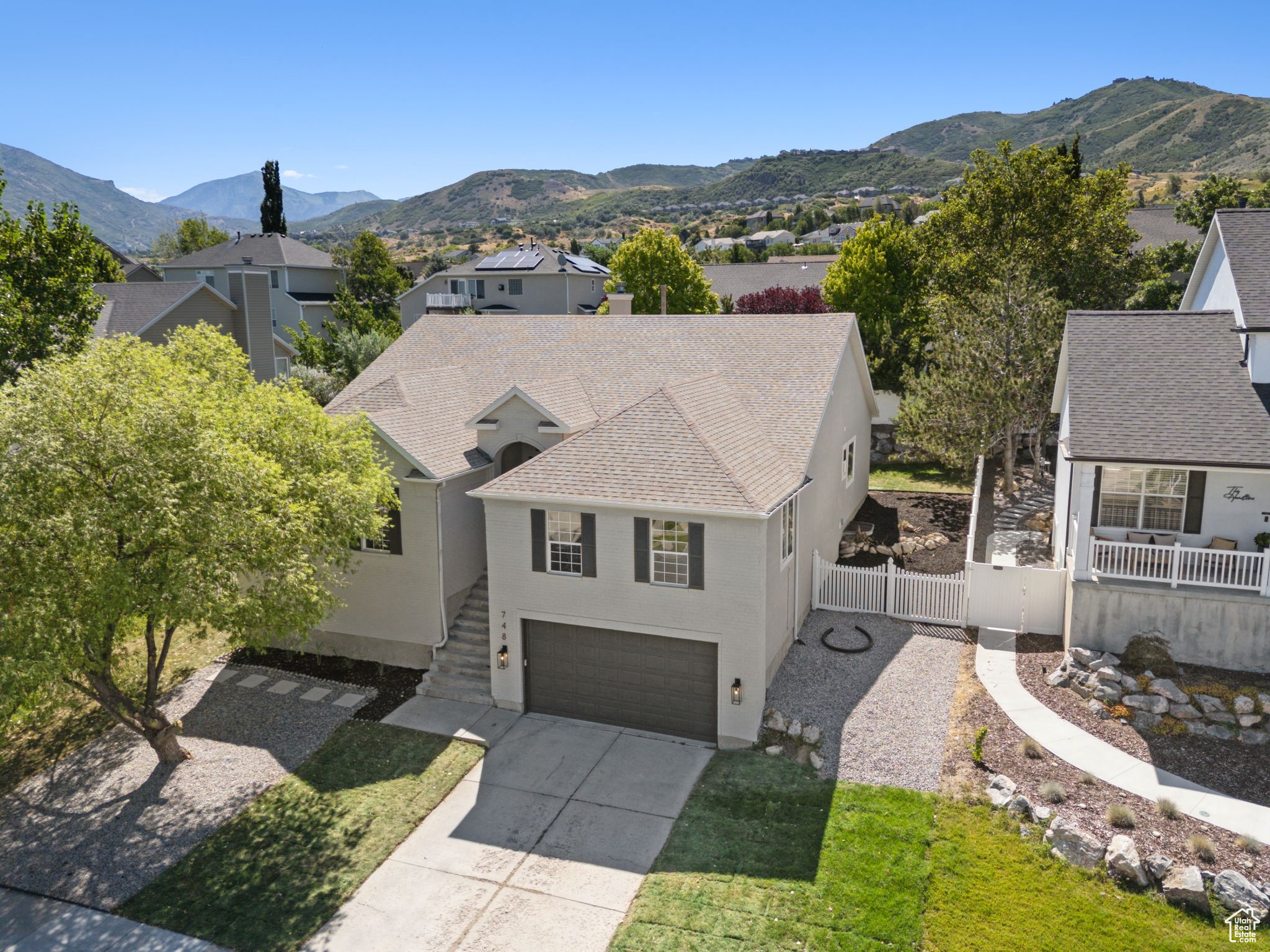 748 E MOLASSES MILL DR