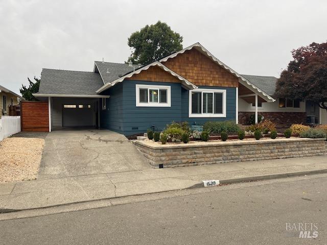 639 Green Way