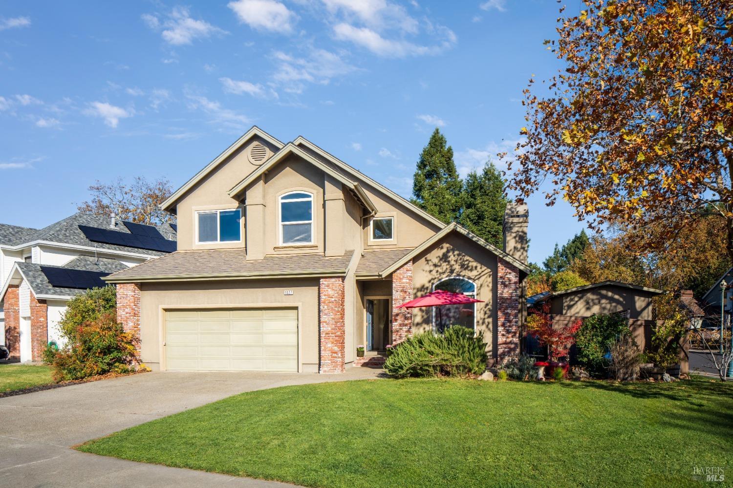 1027 Elsbree Ln