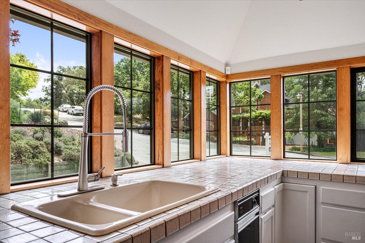 3541 Golf View Terrace
