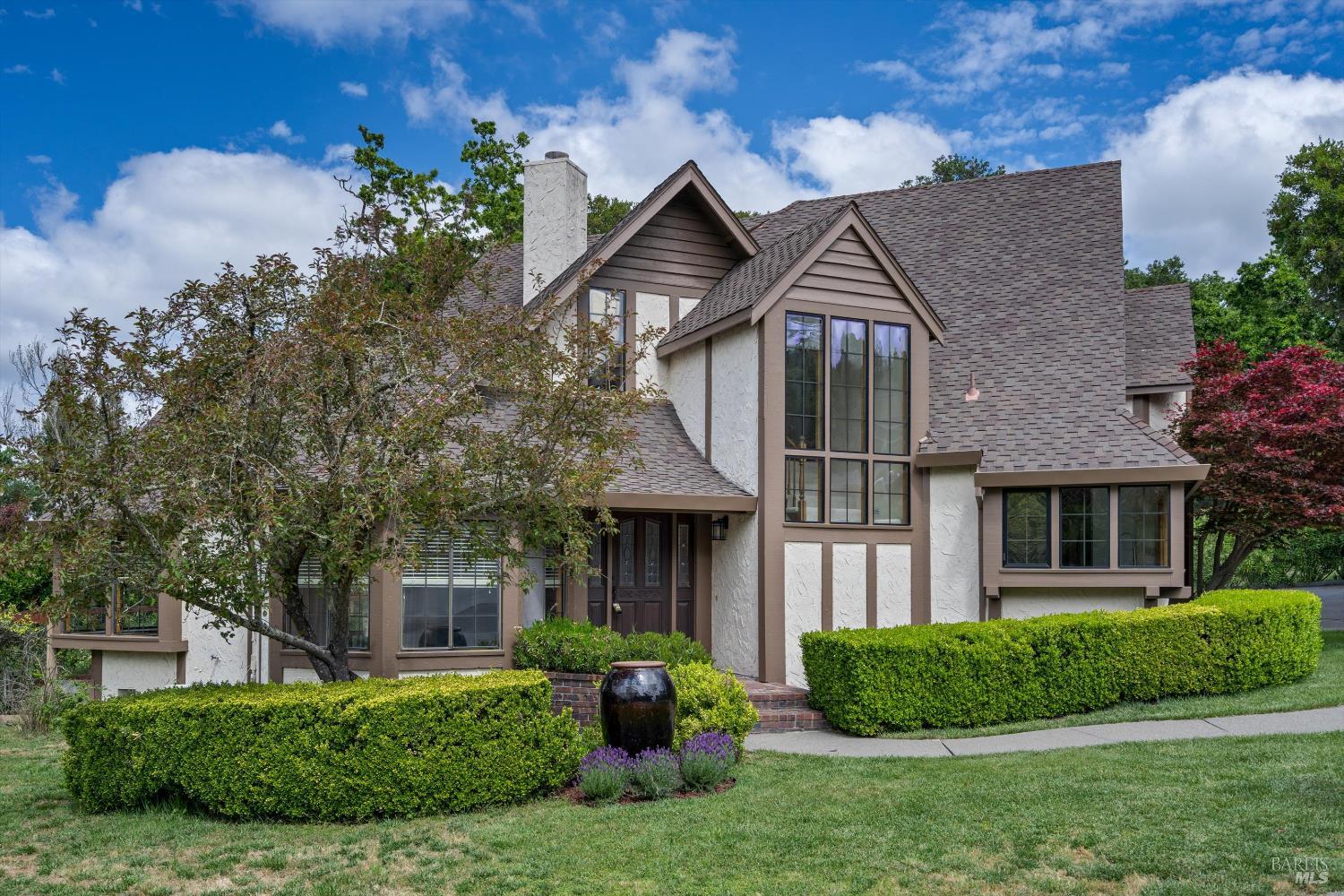 3541 Golf View Terrace