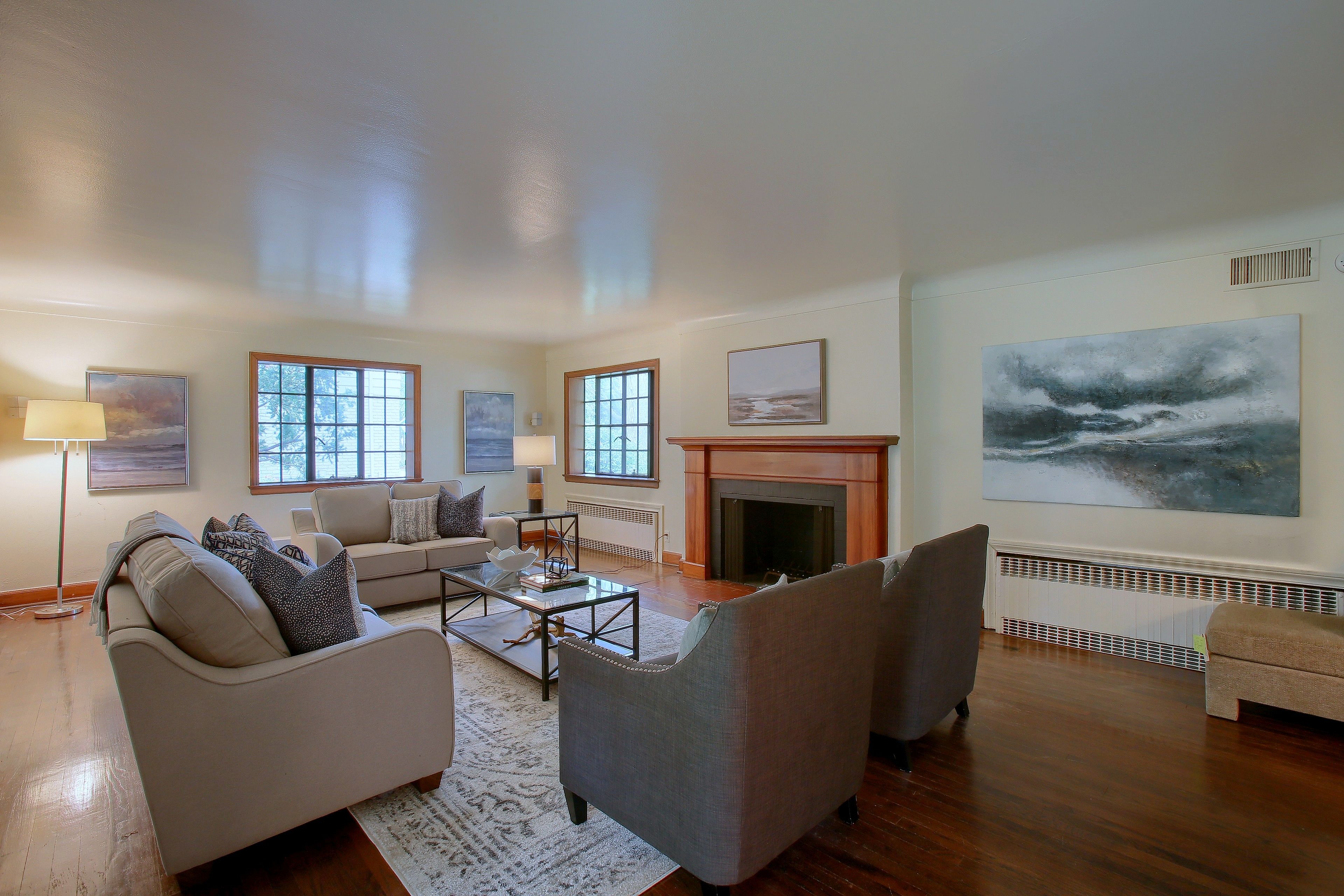 425 BRYN MAWR Street