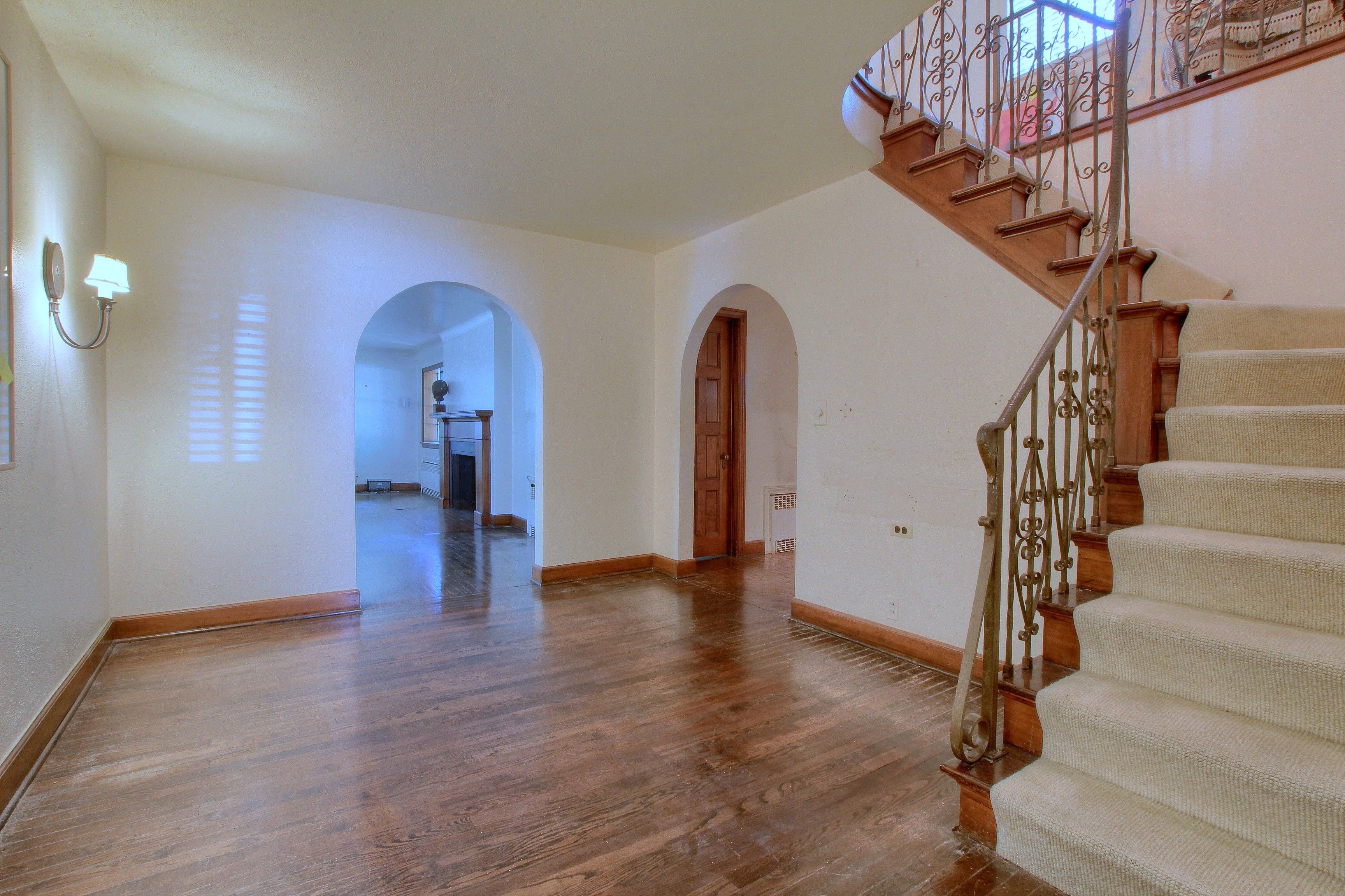 425 BRYN MAWR Street