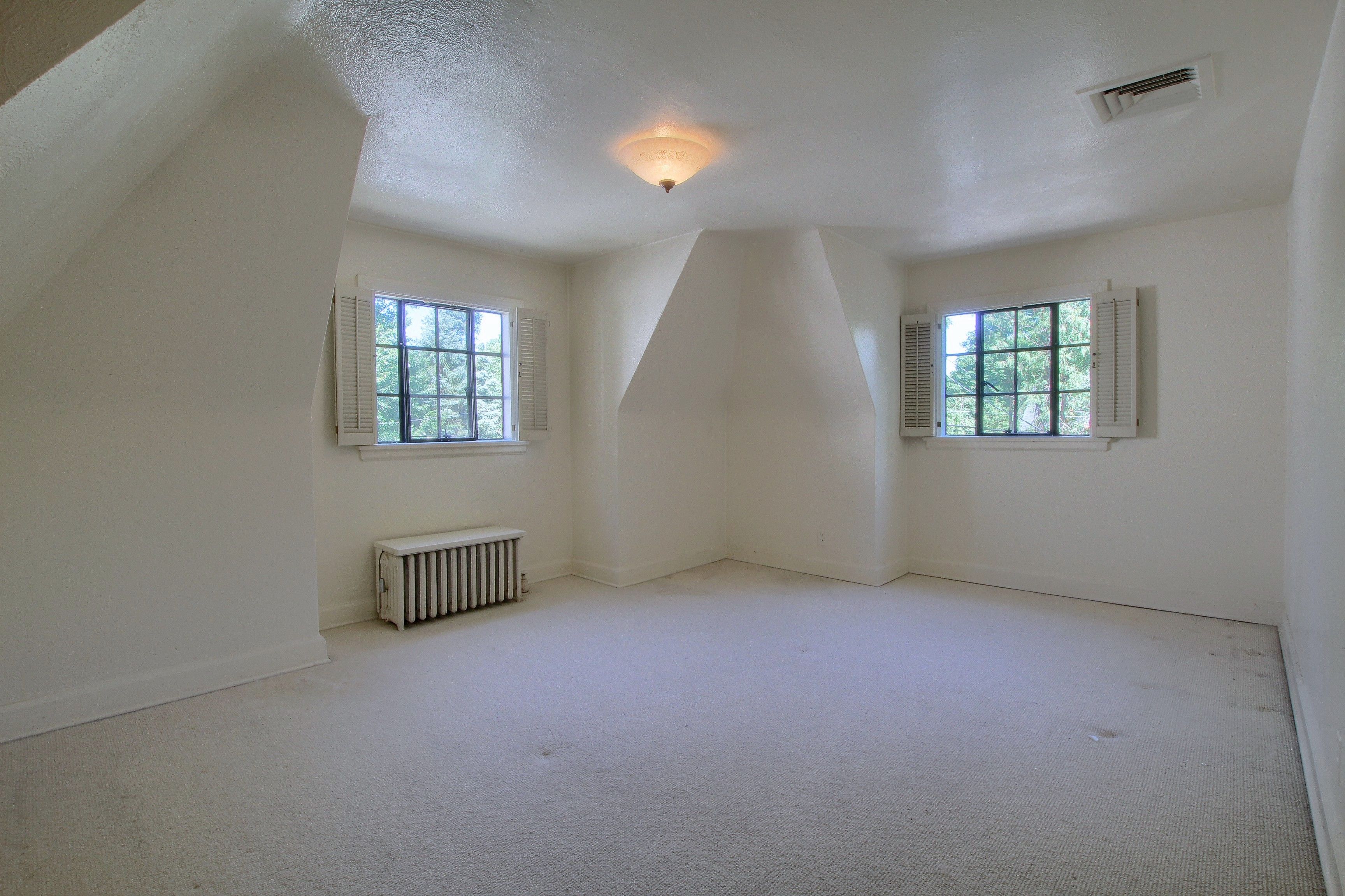 425 BRYN MAWR Street