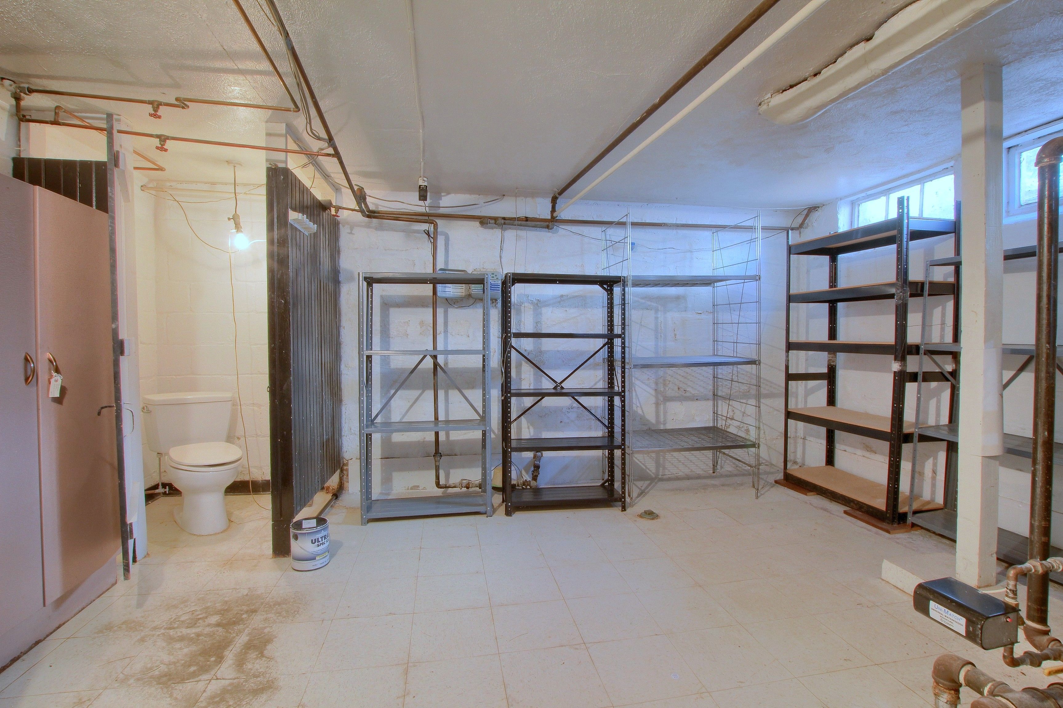 425 BRYN MAWR Street