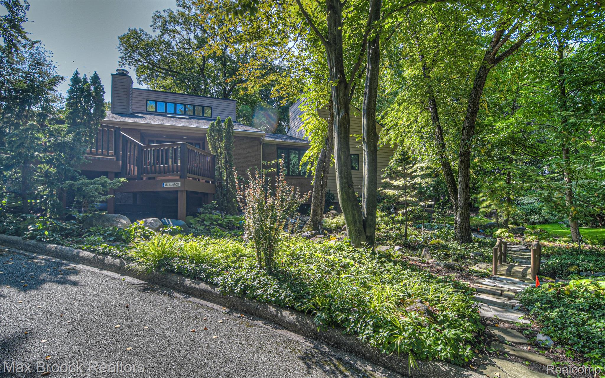 151 MANORWOOD Drive