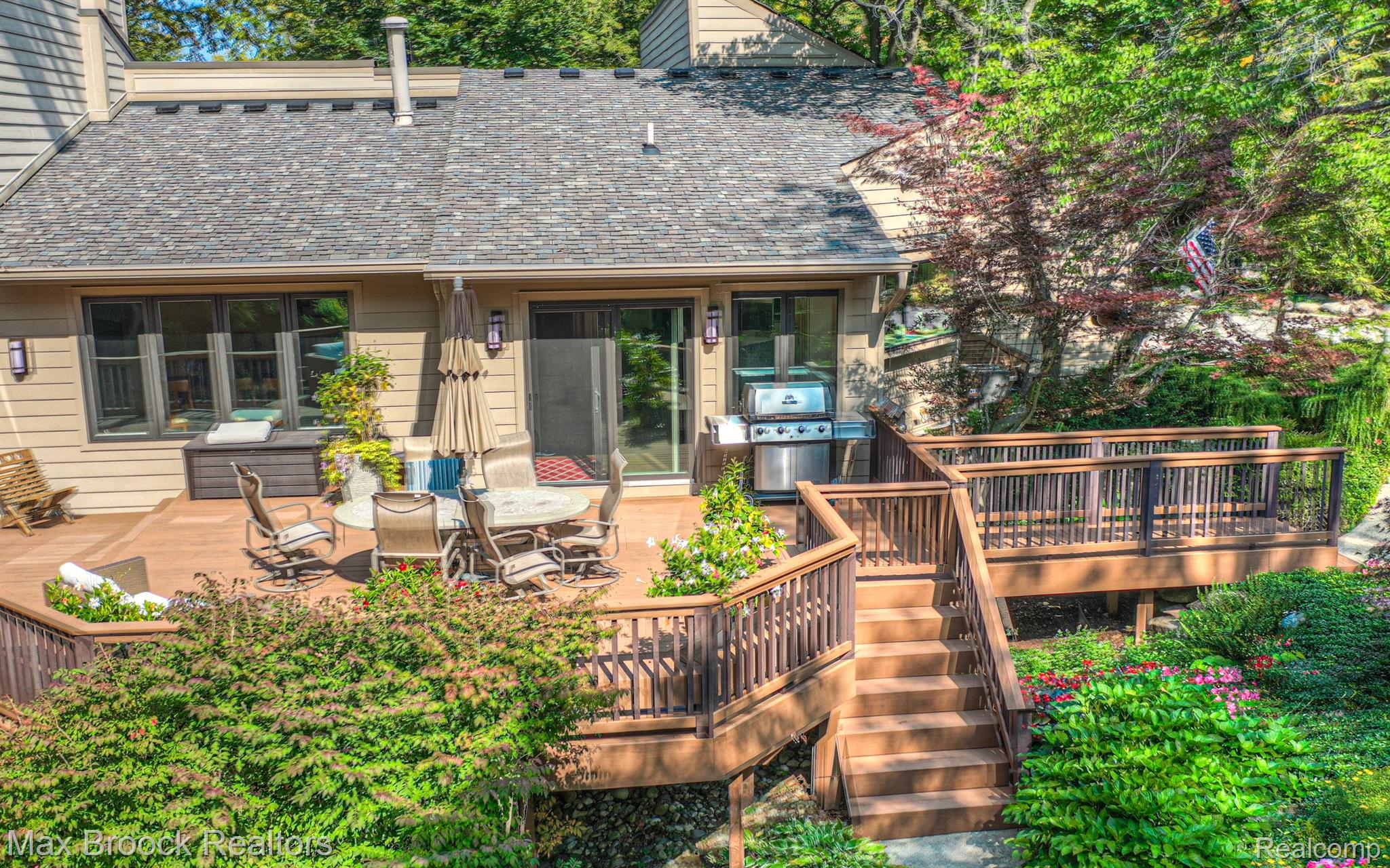 151 MANORWOOD Drive