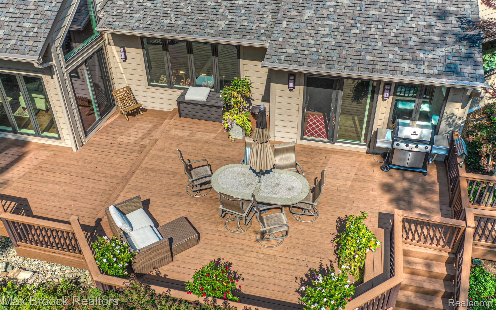 151 MANORWOOD Drive