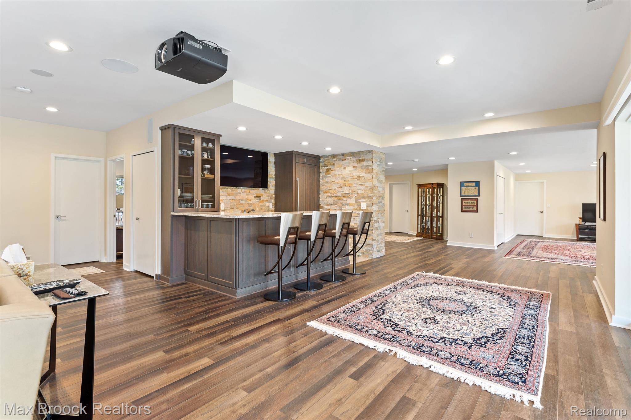 151 MANORWOOD Drive