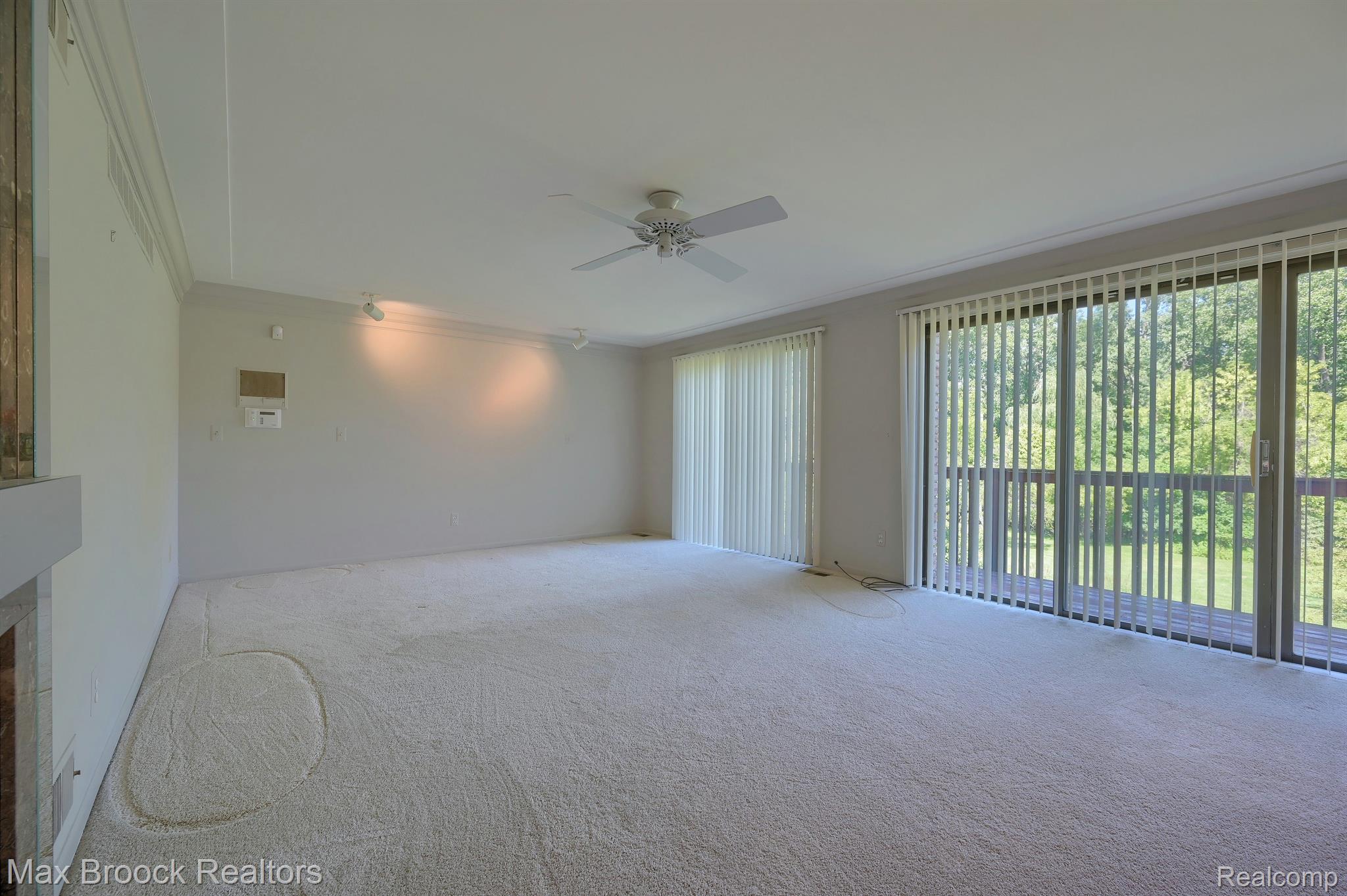 2189 COLONY CLUB Court